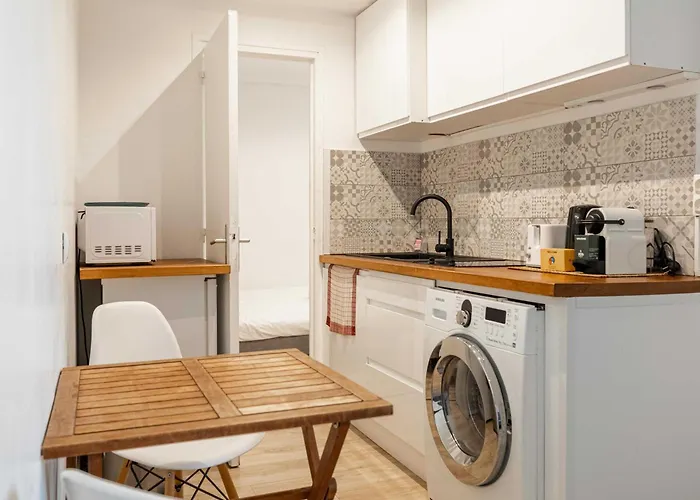 Charming A-c 1br-2p - Massena דירה ניס